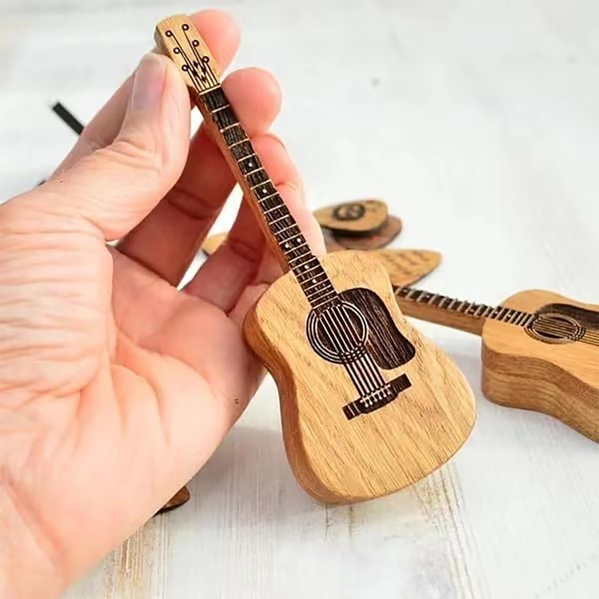 Wooden Guitar Pick Box with Stand 3PCS O160