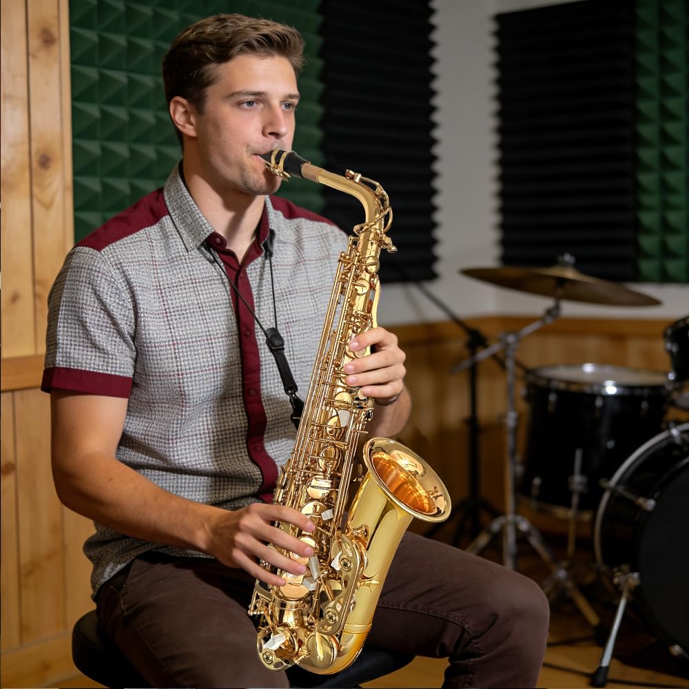 Alto Saxophone with Case & 10 Reeds Y3863