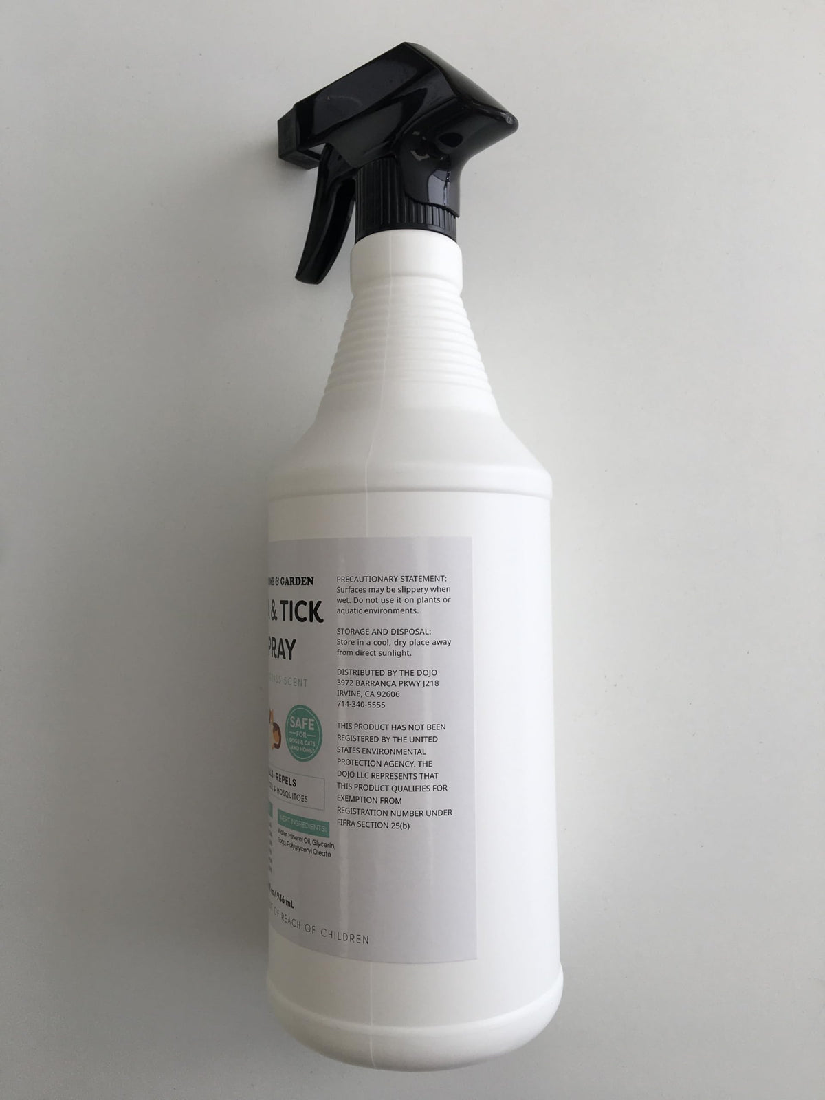Flea and Tick Spray for Dogs & Cats 32oz Q918816