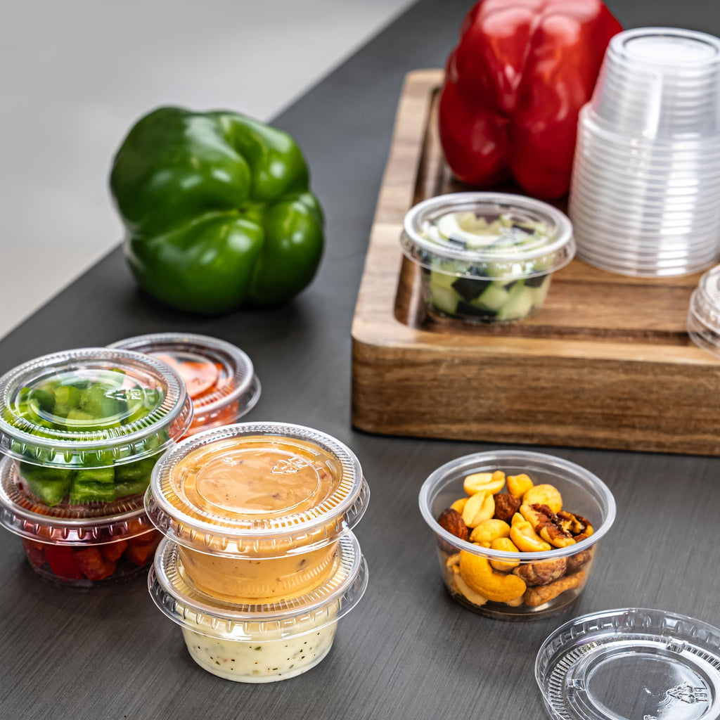 2oz 50 Count BPA Free Disposable Plastic To-Go Cups and Lids K573