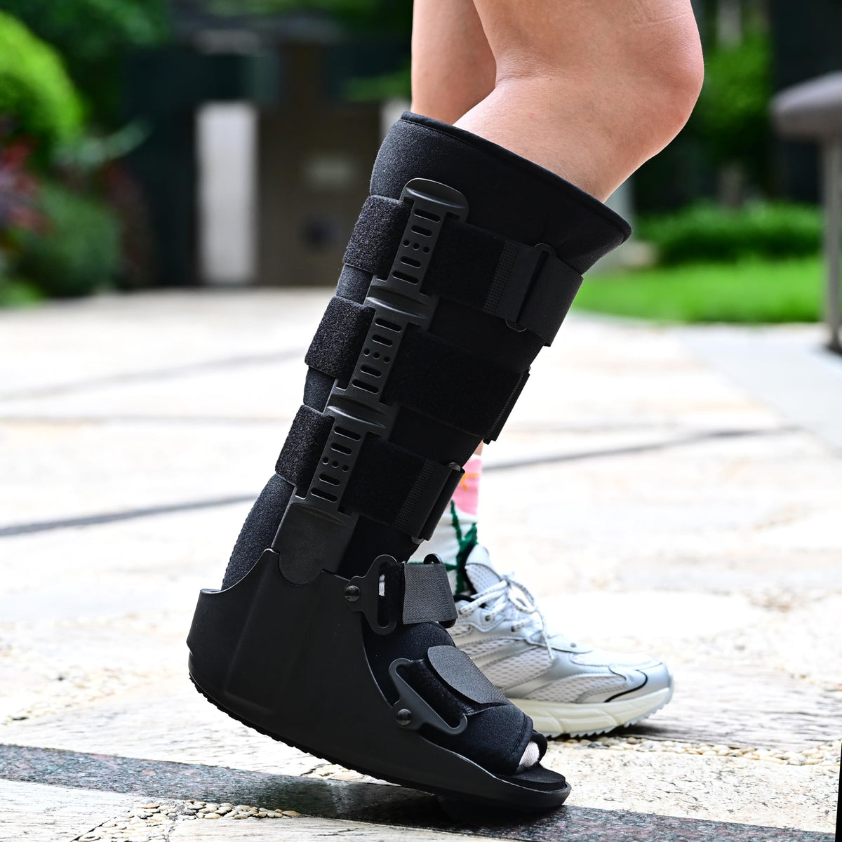 Tall Orthopedic Walking Boot H584